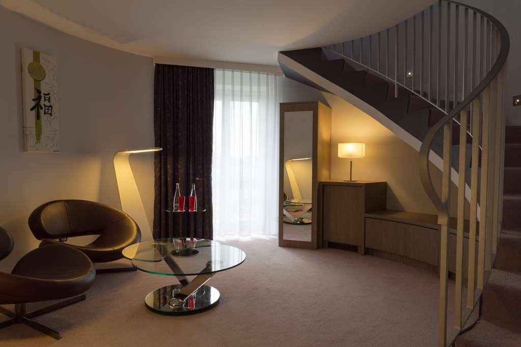Domaine La Charpiniere, The Originals Collection Hotel Saint-Galmier Szoba fotó
